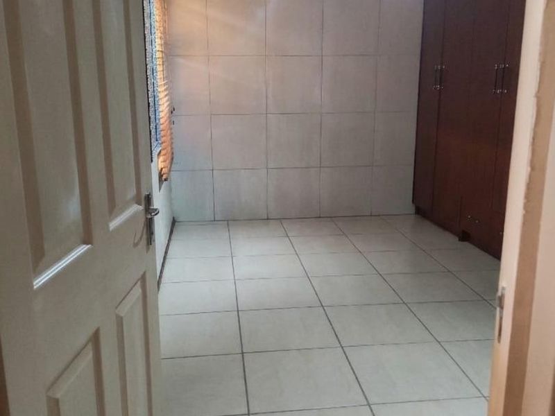 3 Bedroom House for sale in Risecliff - Photo 9