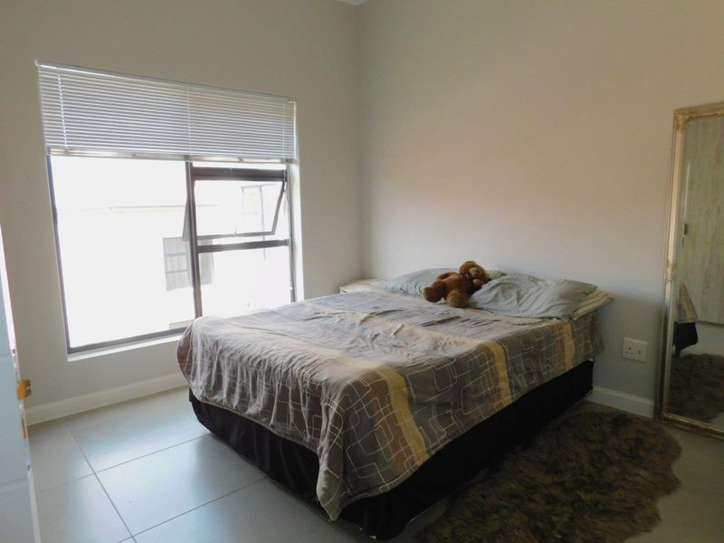 2 Bedroom unfurnished apartment in Morningside - Photo 6