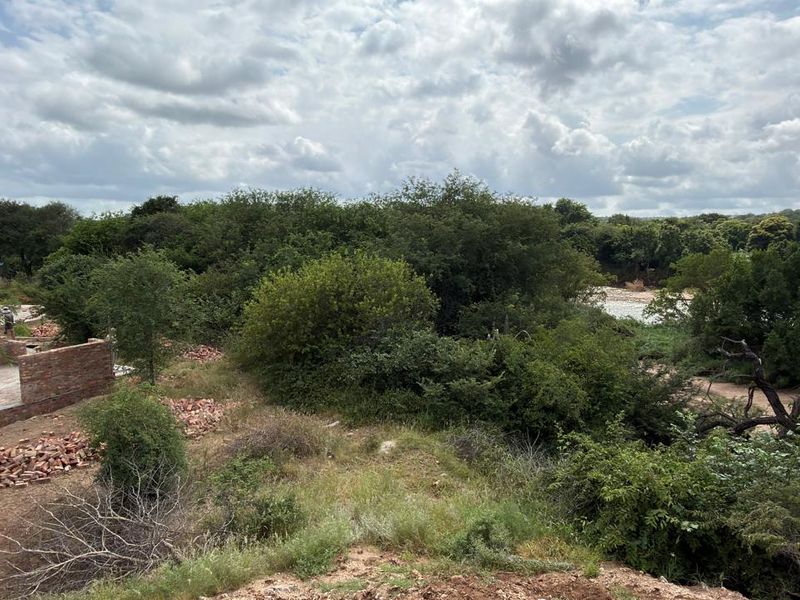 Brand-New Luxury Bushveld Home – Move-In Ready by End August! - Photo 8