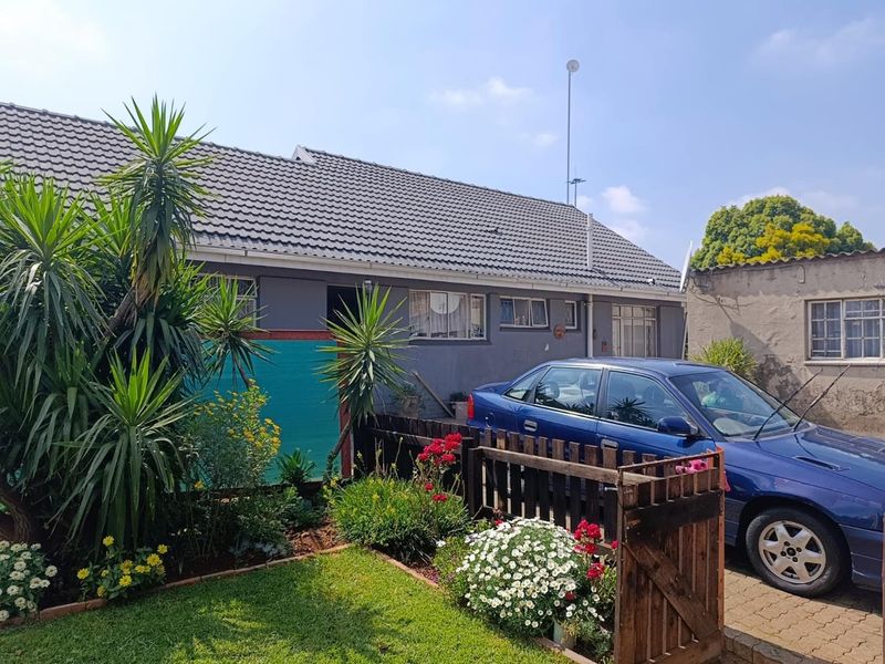 For Sale – Investment Opportunity in Rhodesfield, Kempton Park - Photo 5