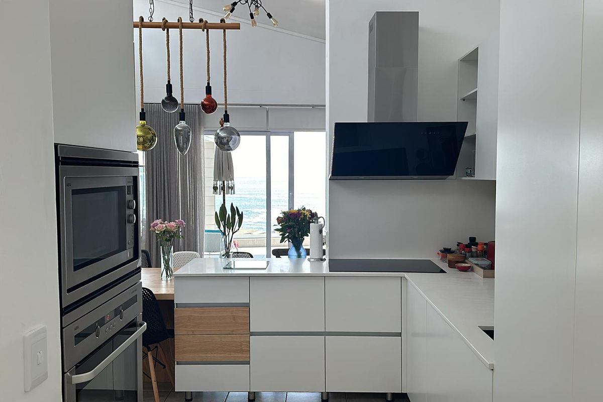 Luxury Penthouse Near The Mole- Swakopmund - Photo 5