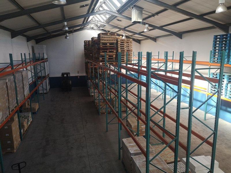 507m2 Warehouse Rented in Montague Gardens - Photo 4