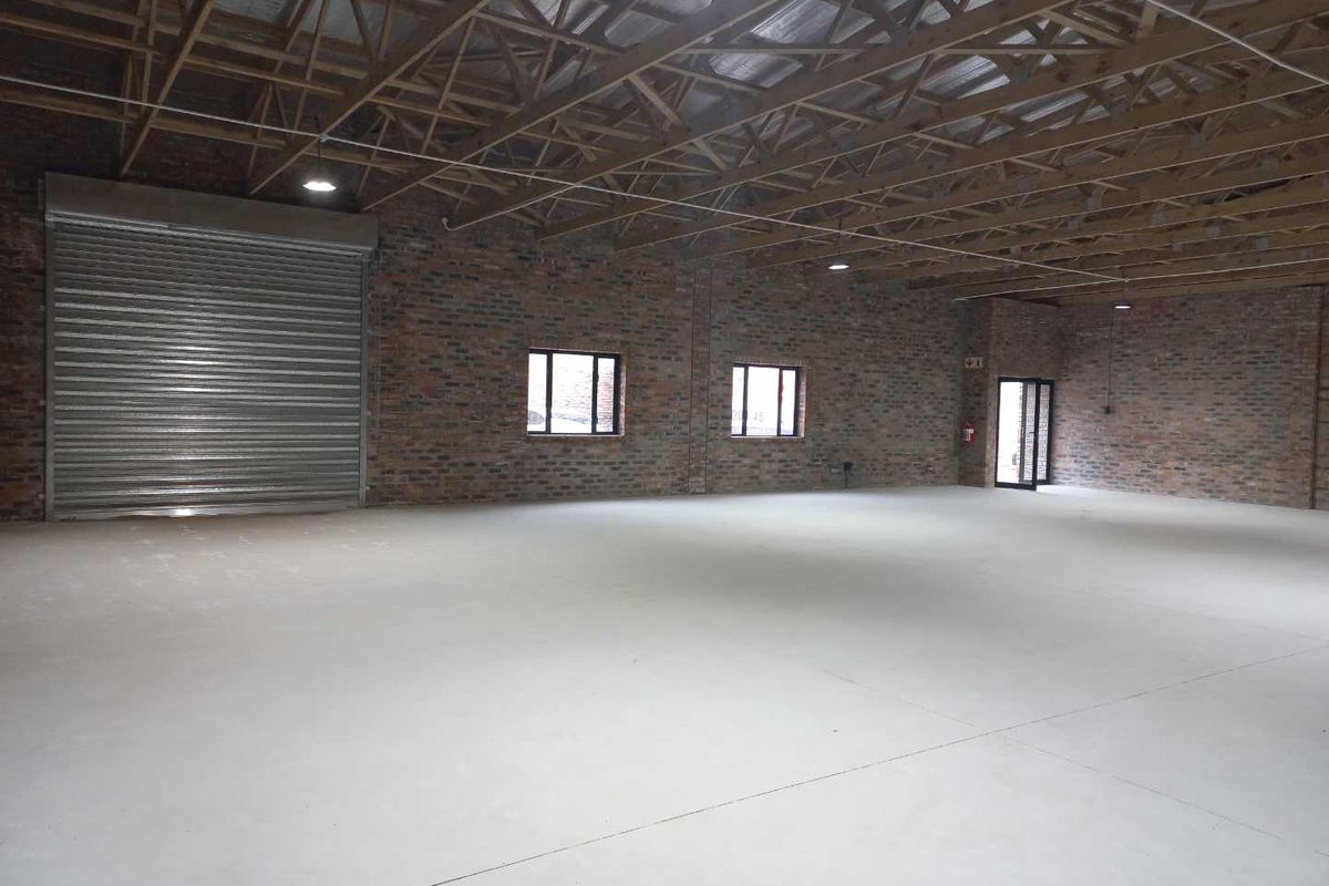 Warehouse available in business park in Fairview! - Photo 2