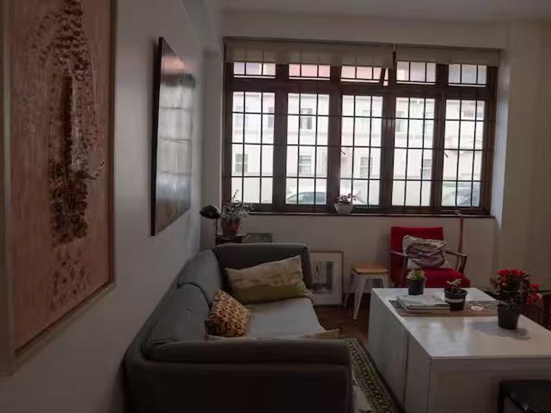 Charming Room in Prime Location - Photo 8
