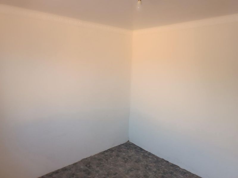 🏡 Renovated 2-Bedroom Home with Income-Generating 3-Bedroom Flatlet for Sale in Imbali Unit 2, Pietermaritzburg Dual Living, Rental Income & Exceptional Value - Photo 9