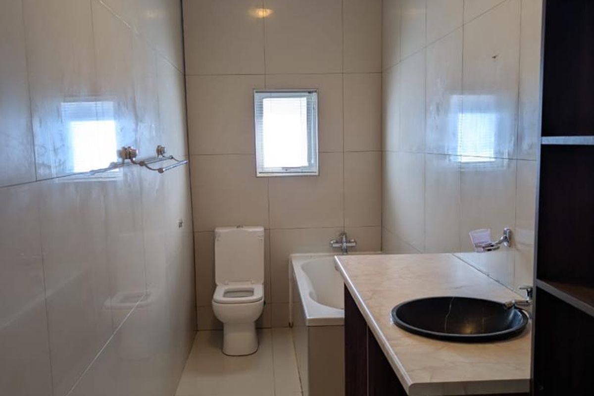 Five Bedroom House For Sale in Academia - Photo 5