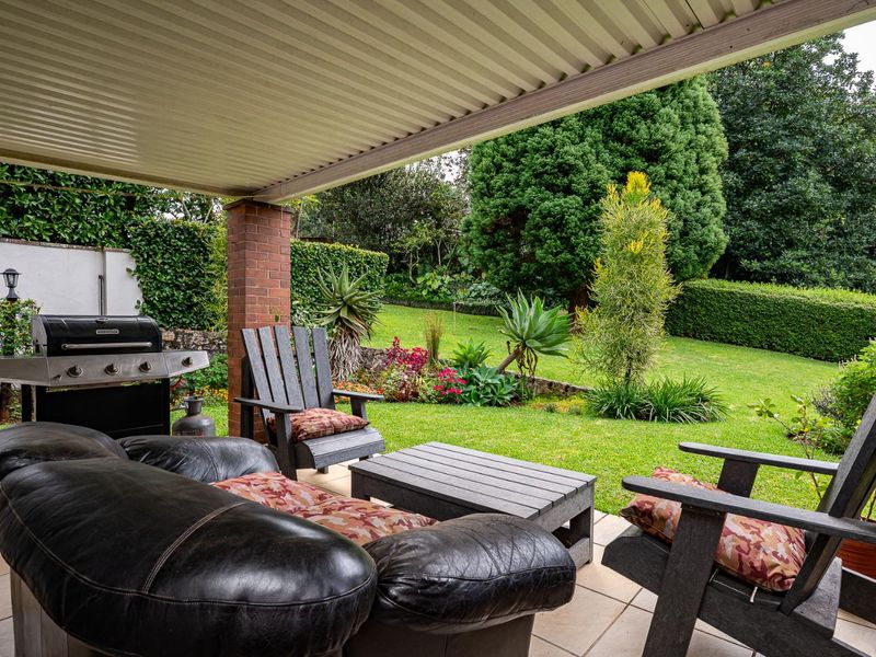 SPACIOUS DUPLEX LIVING IN SOUGHT-AFTER GILLITTS - Photo 3