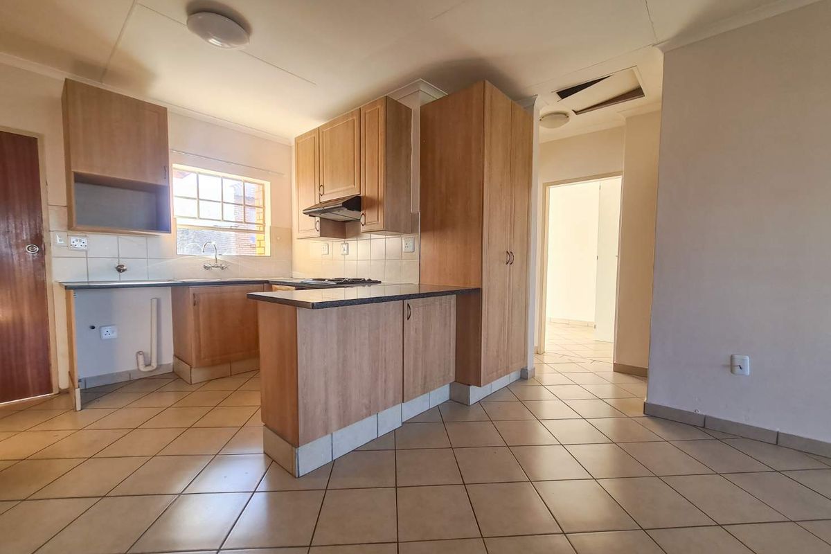 Welcome to Hazeldean - A load shedding free area! - Photo 2