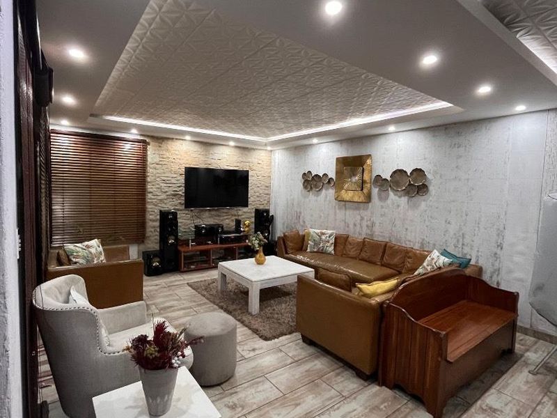 Family-Friendly 4-Bedroom Townhouse Near Glynnwood Hospital - Photo 4