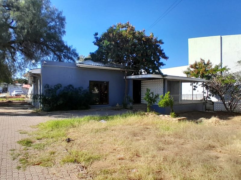 Prime Windhoek CBD Office Property – Invest Today! - Photo 1