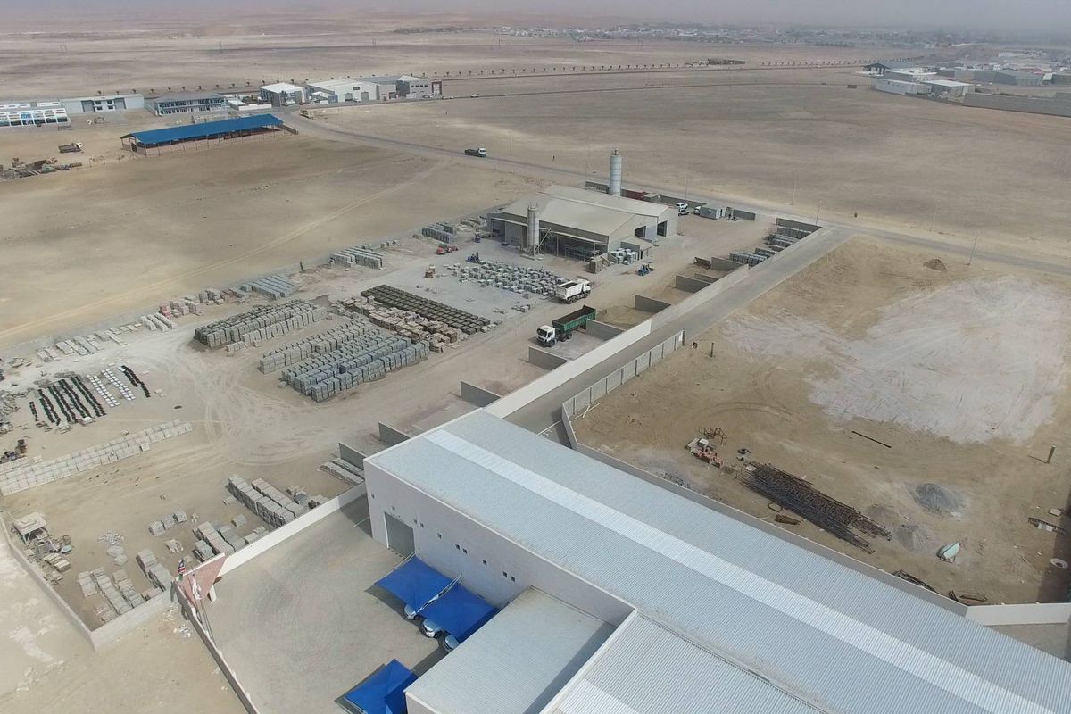 Heavy Industrial Property with warehouse for sale - Swakopmund (Industrial) - Photo 4