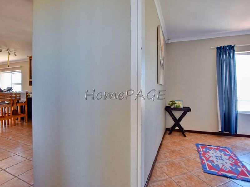 Central, Swakopmund:  3 Bedr Apartment in Toscana is for Sale - Photo 4
