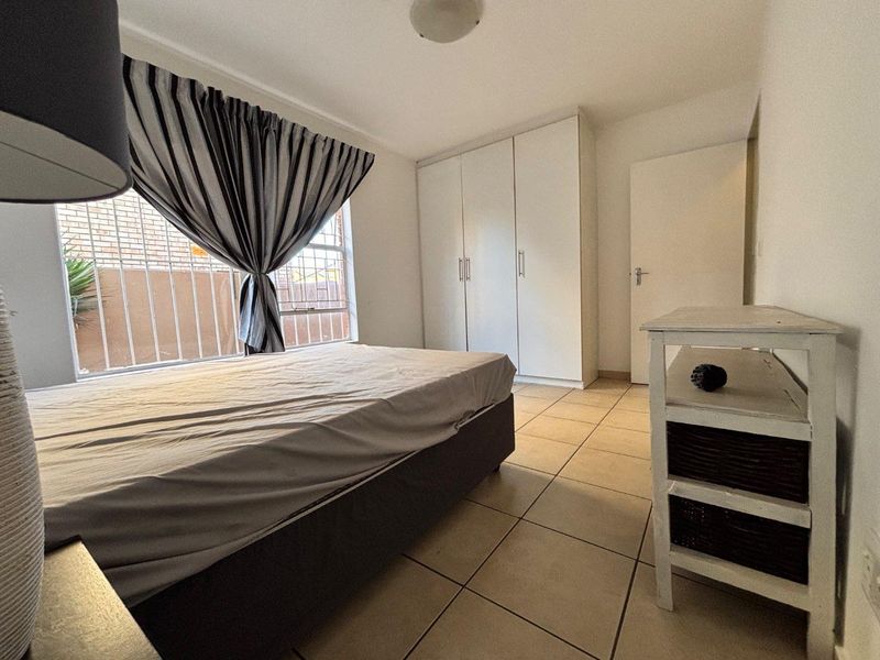 Ground-Floor 2-Bedroom Apartment with Private Garden in an Exclusive 10-Unit Complex - Photo 9