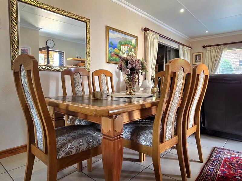 3 Bedroom Cluster for sale in New Redruth - Photo 7