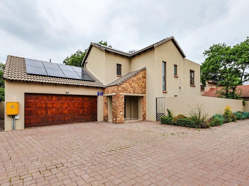 4 Bedroom For Sale , - Photo 4