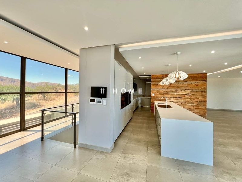 Modern home with priceless views for sale! - Photo 9