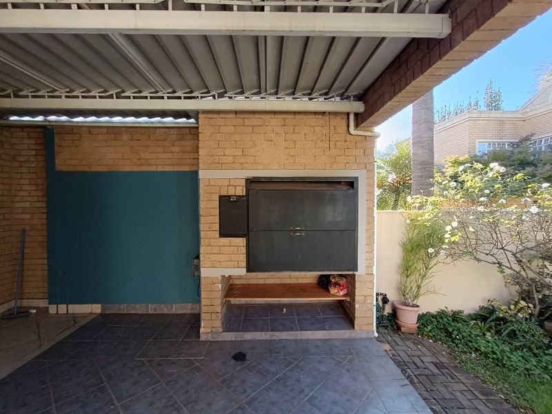 ELDO GLEN ESTATE - FREE-STANDING DOUBLE STOREY TOWNHOUSE - Photo 7