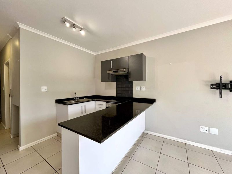 2-Bedroom First Floor Apartment – The Woods Estate, Waterfall, KZN - Photo 5
