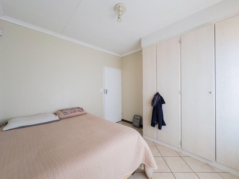 2 Bedroom Townhouse With A Balcony - Photo 10