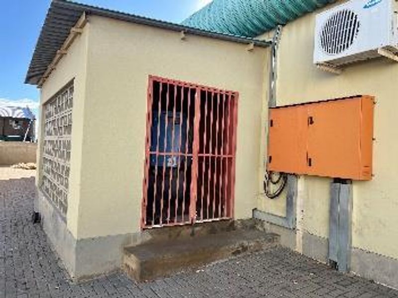 PRIME COMMERCIAL PROPERTY FOR SALE IN PROSPERITA - Photo 6