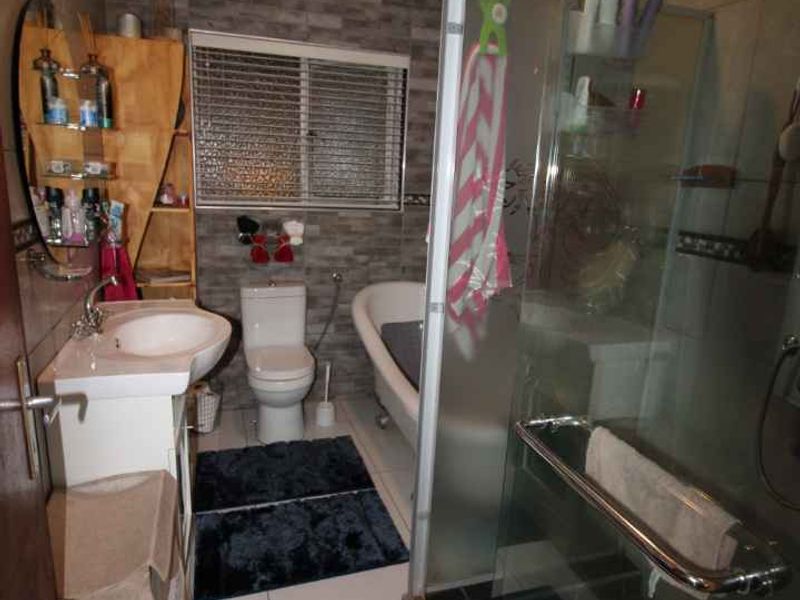 This property brings family and friends together.... - Photo 10