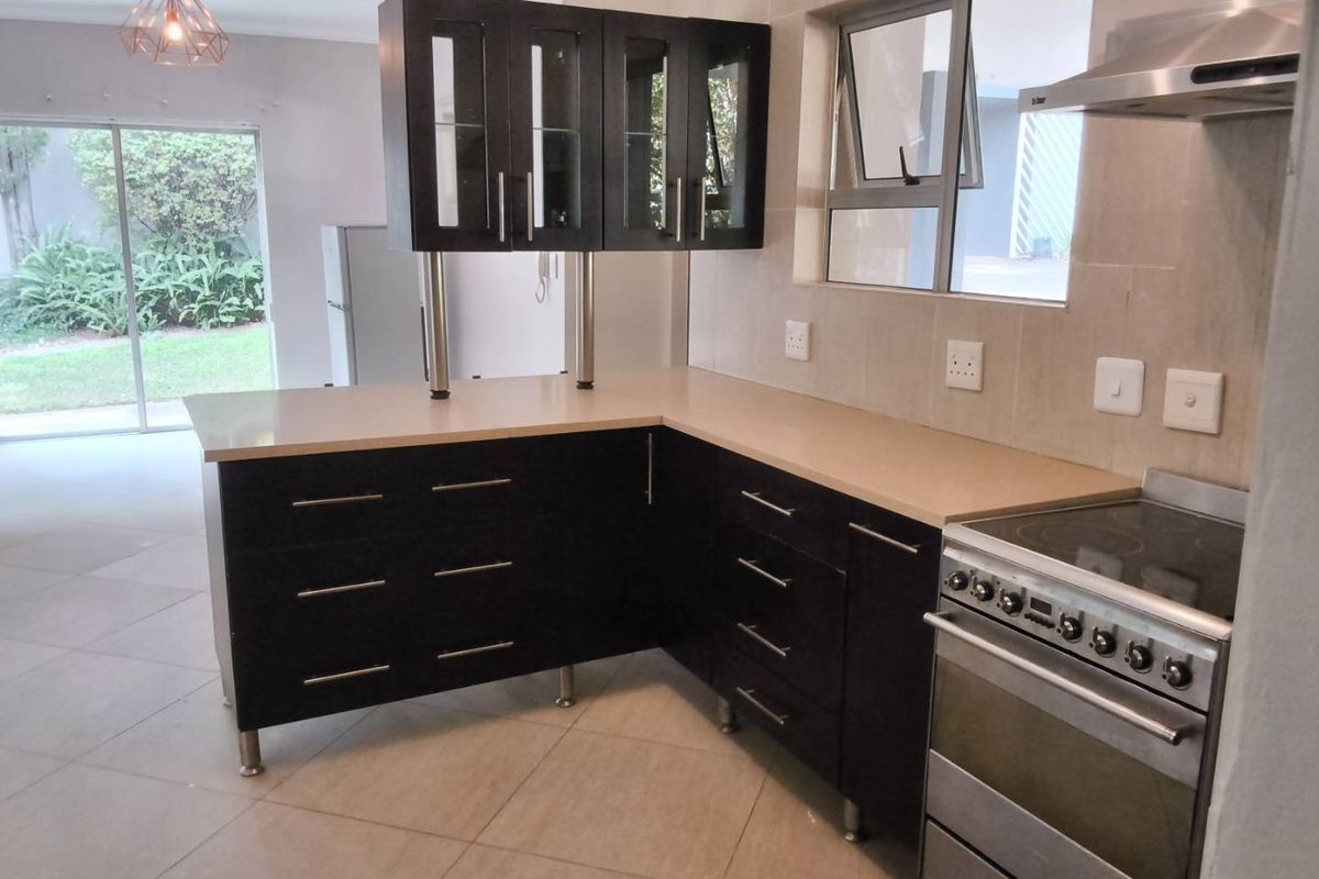 Flatlet/Cottage To Let - Bryanston - Photo 4