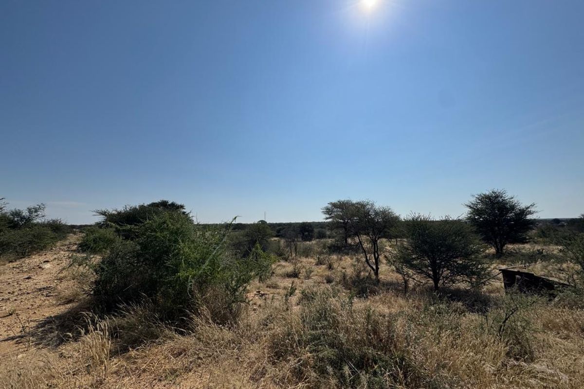 Perfect for the Weekend Farmer or a commercial warehouse for your business. - Photo 3