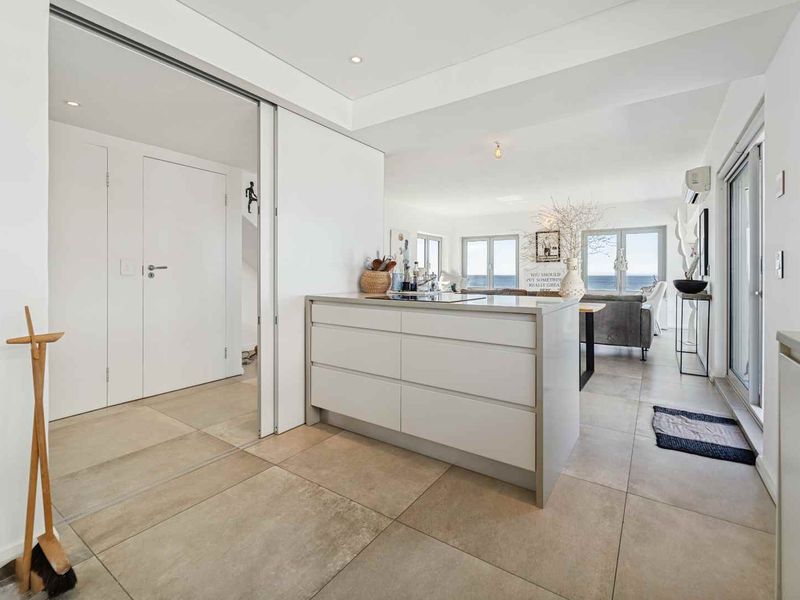 Prime Beachfront Position - Photo 10