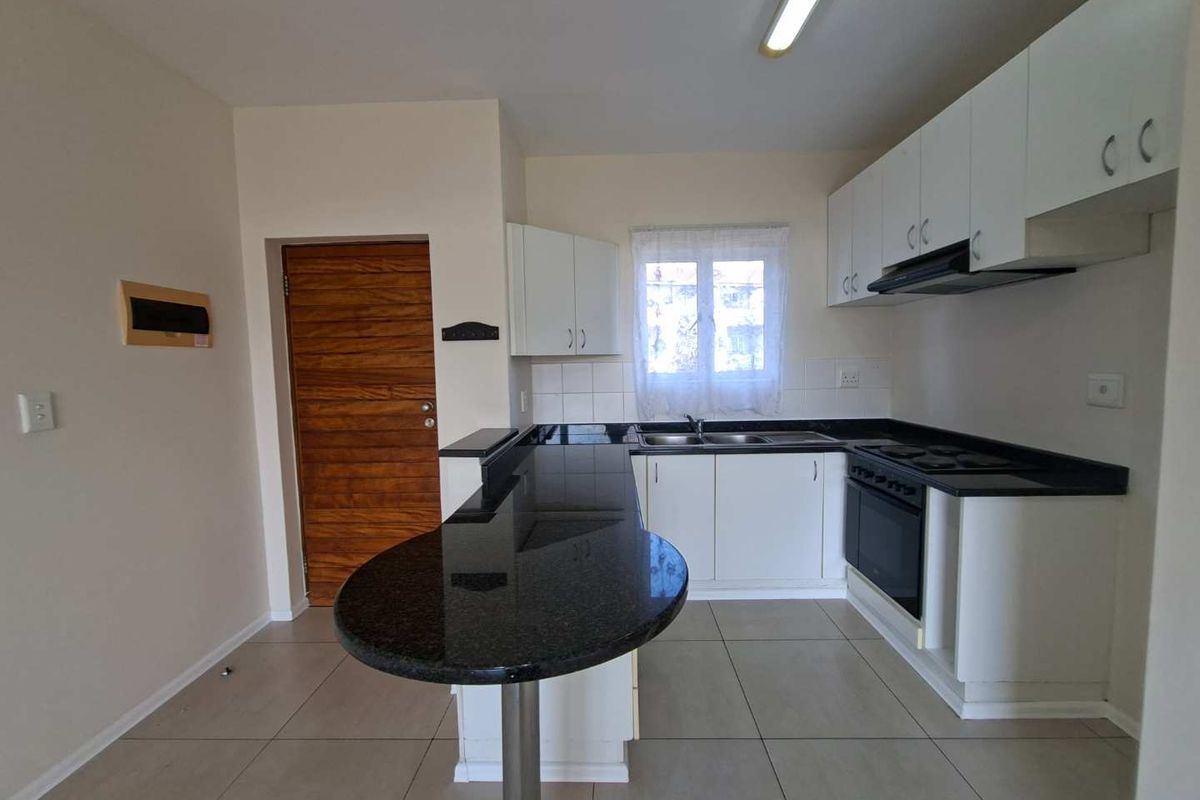 Lovely middle floor apartment to rent - Photo 2