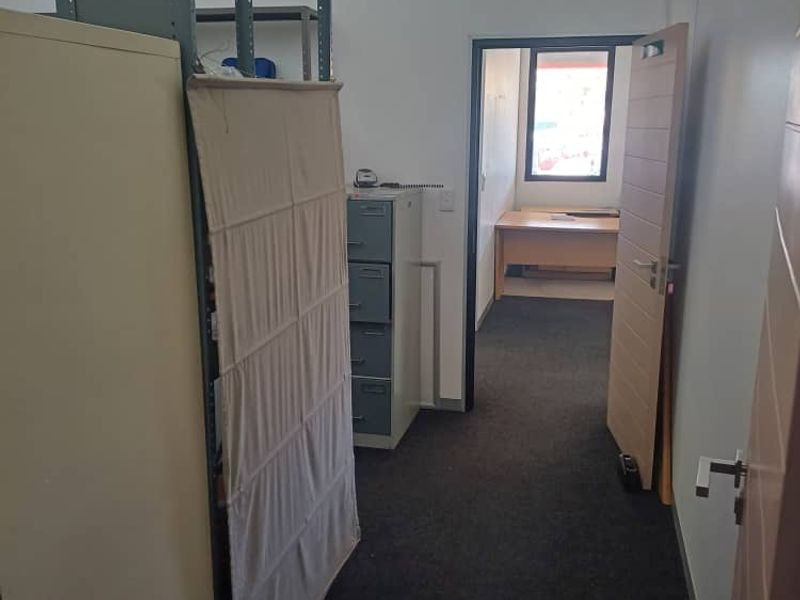 A-graded Office space To let Lafrenz - Photo 6