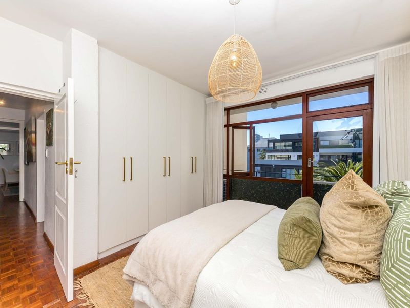 Bright, Spacious 2-Bedroom Apartment - Photo 10