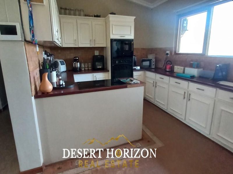 Walvisbay, Central | Family home for sale - Photo 7