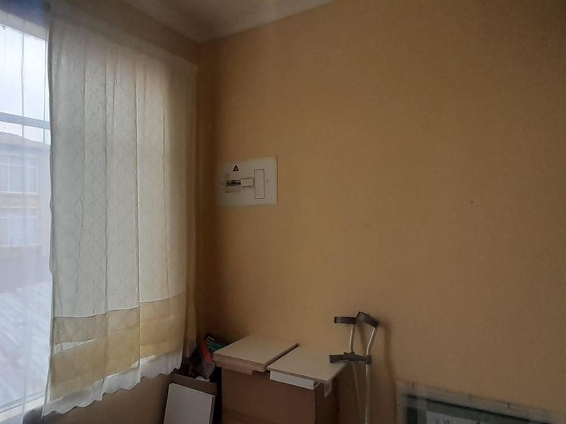 "Your Cozy Haven Awaits!" - Photo 8