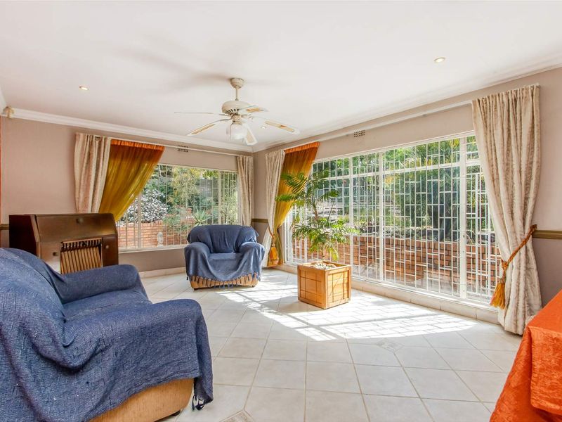 3 Bedroom House in Randpark Ridge - Photo 2