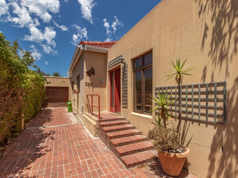 OPPORTUNITY KNOCKS - Photo 4