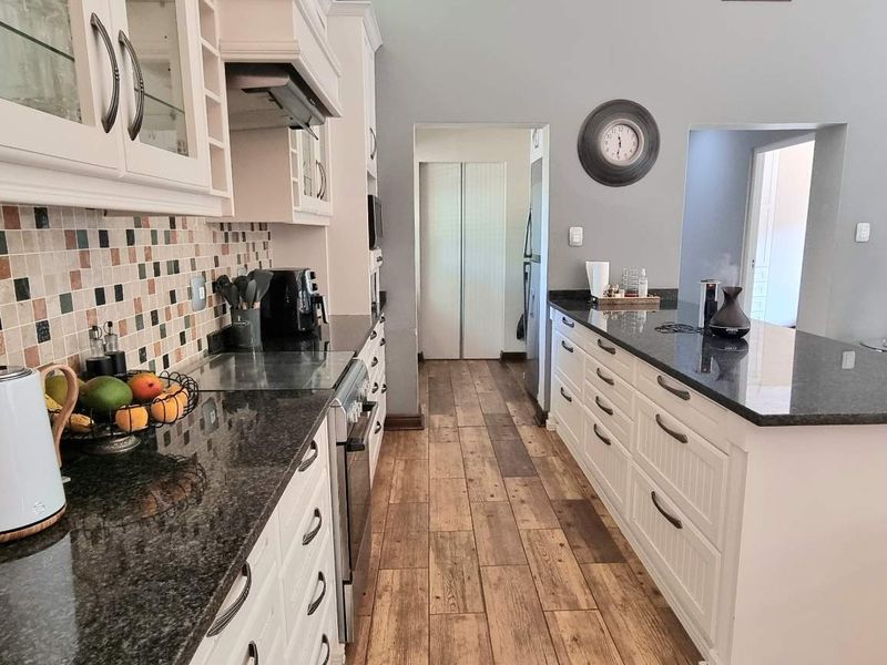 FIVE STAR HOME IN FIVE STAR STREET - Photo 8