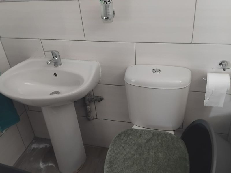 1 Bedroom Apartment/Flat For Sale in Sunny Side Pretoria - Photo 9