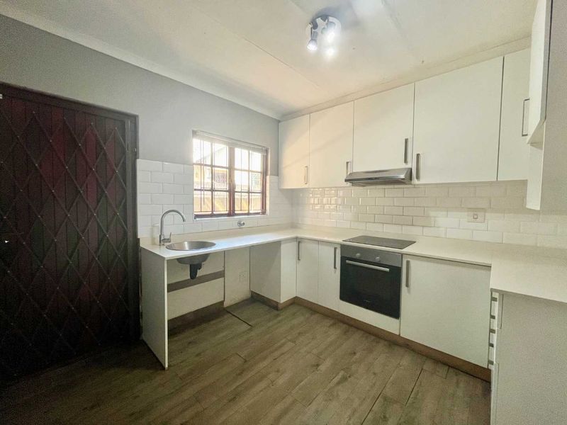 Hendra - Sunningdale 3 Bedroom simplex for Sale - Photo 9