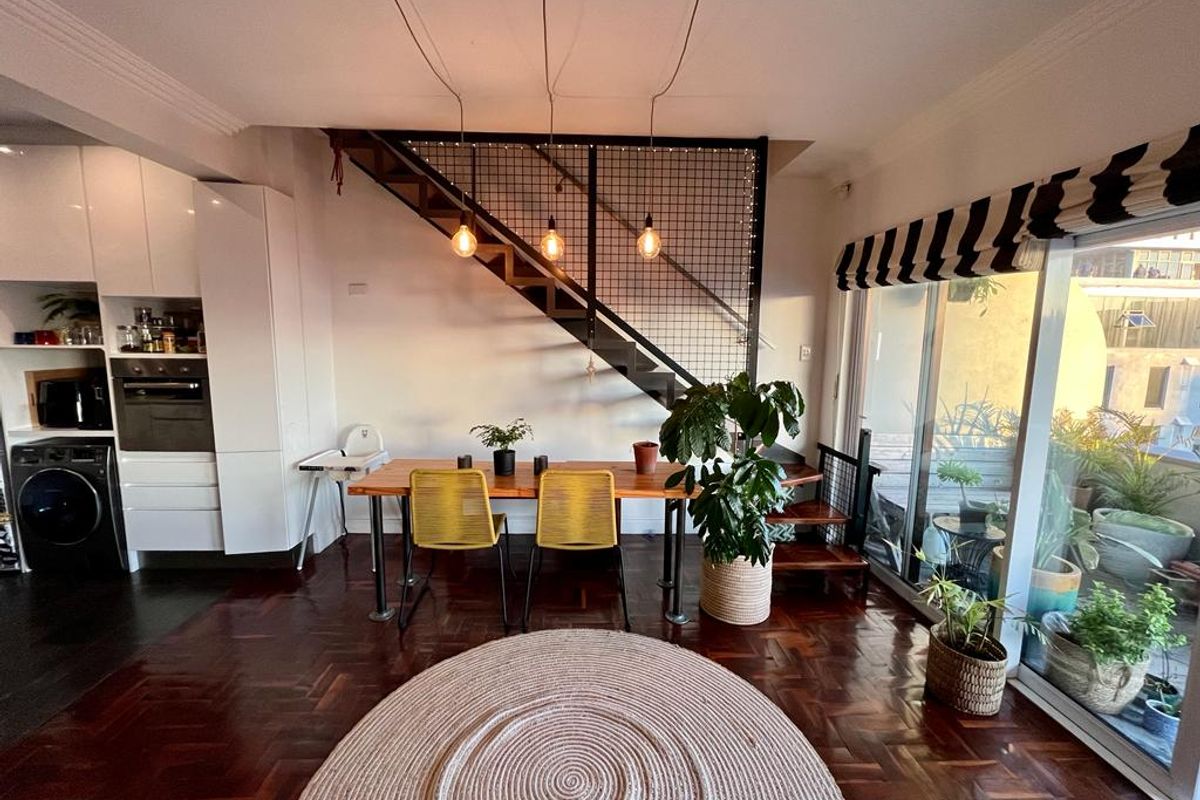 3 bedroom Apartment in SEA POINT - Photo 5