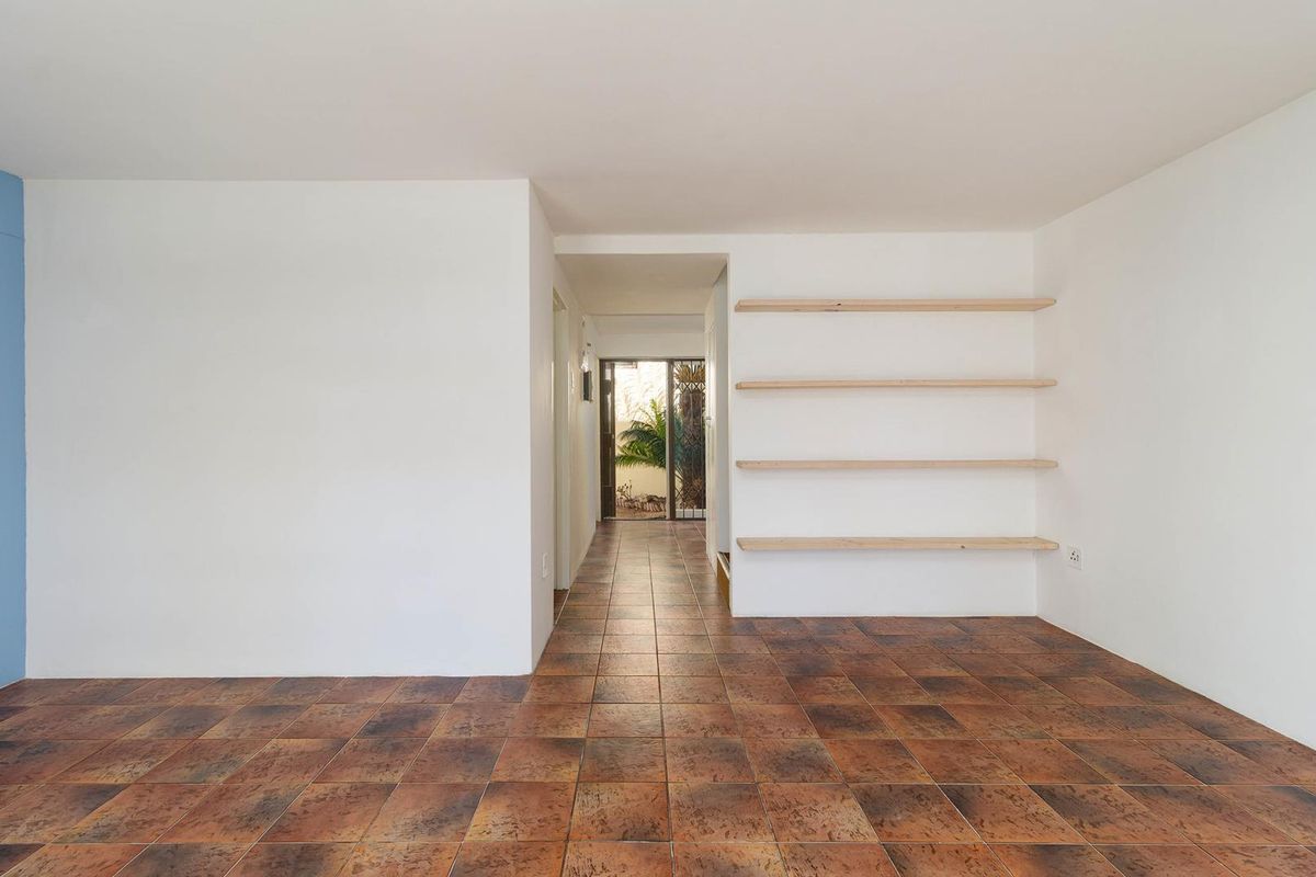 Super convenient city living in Zonnebloem - Photo 4