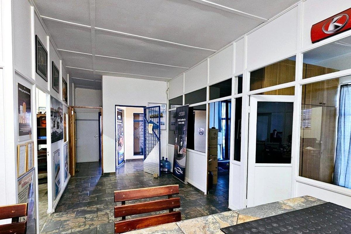 Warehouse for sale in Southern Industrial Area - Photo 5