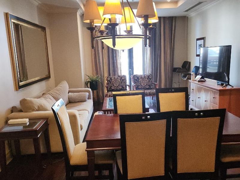 SOPHISICATED AND LUXURIOUS FULLY FURNISHED 1 BED APARTMENT IN THE MICHELANGELO TOWERS. - Photo 7