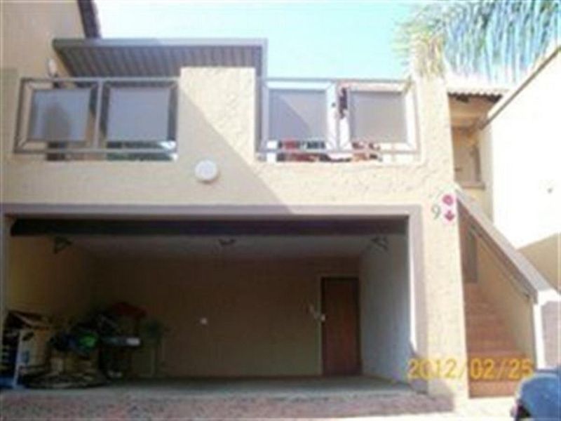 Lovely 2 bedroom top unit in La Montagne - Photo 1