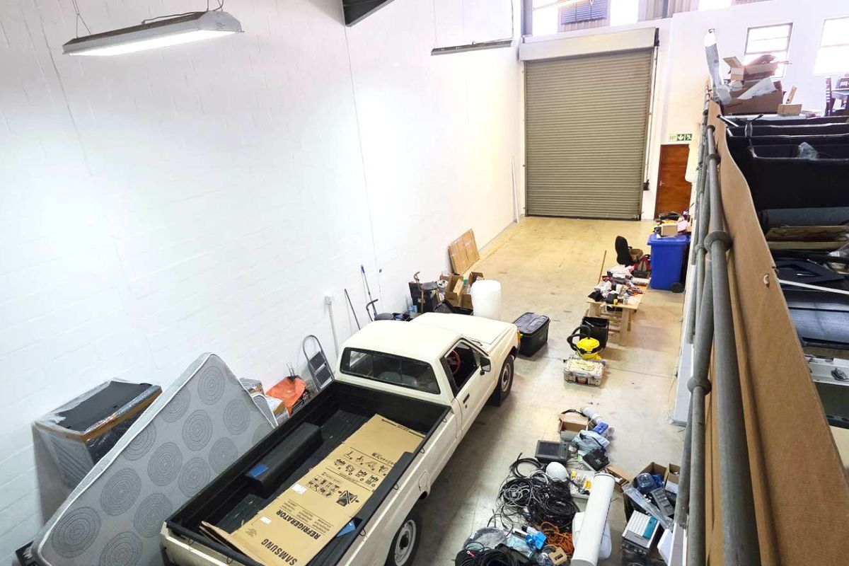 Food Grade Warehouse in Secure Business Park - Photo 5