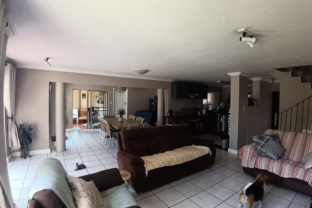 Congella Crescent, 3 Bed Duplex house for sale - Photo 4