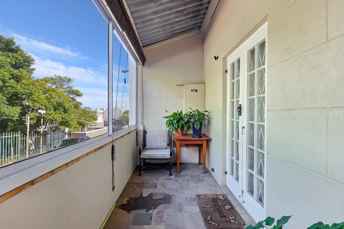 Character home in the heart of Sea Point - Photo 4