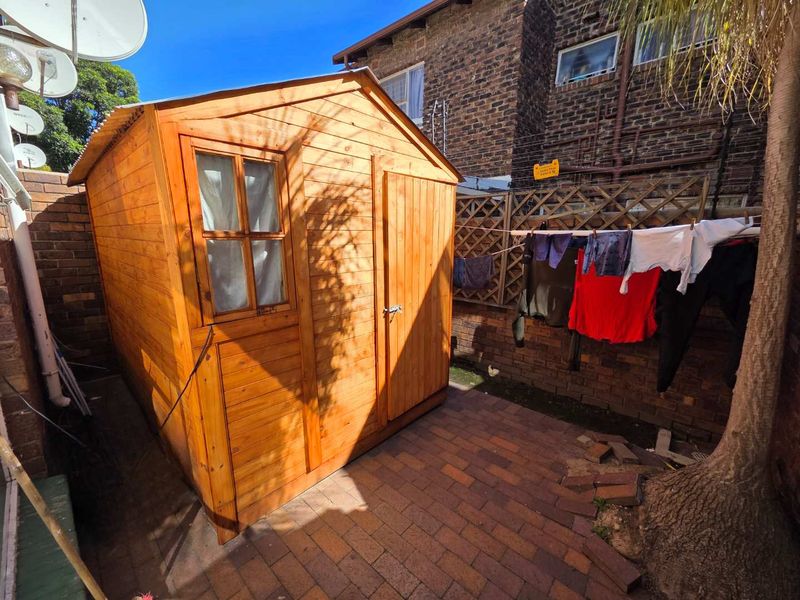 Your Perfect Duplex Starts Here - Photo 10