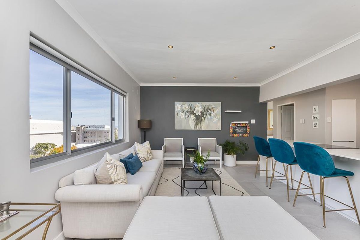 Furnished 1 Bedroom & Pet Friendly - Photo 3