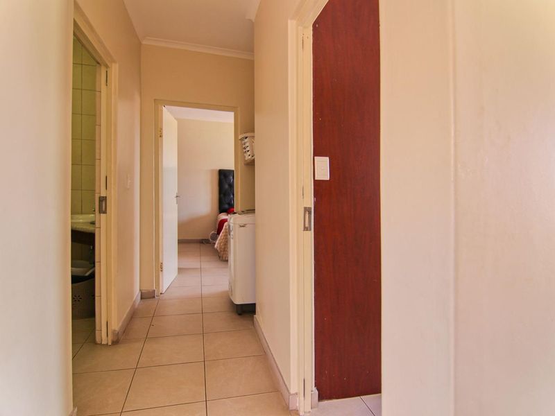 Tamariskia, Swakopmund:  Apartments for sale in Dante Square - Photo 9