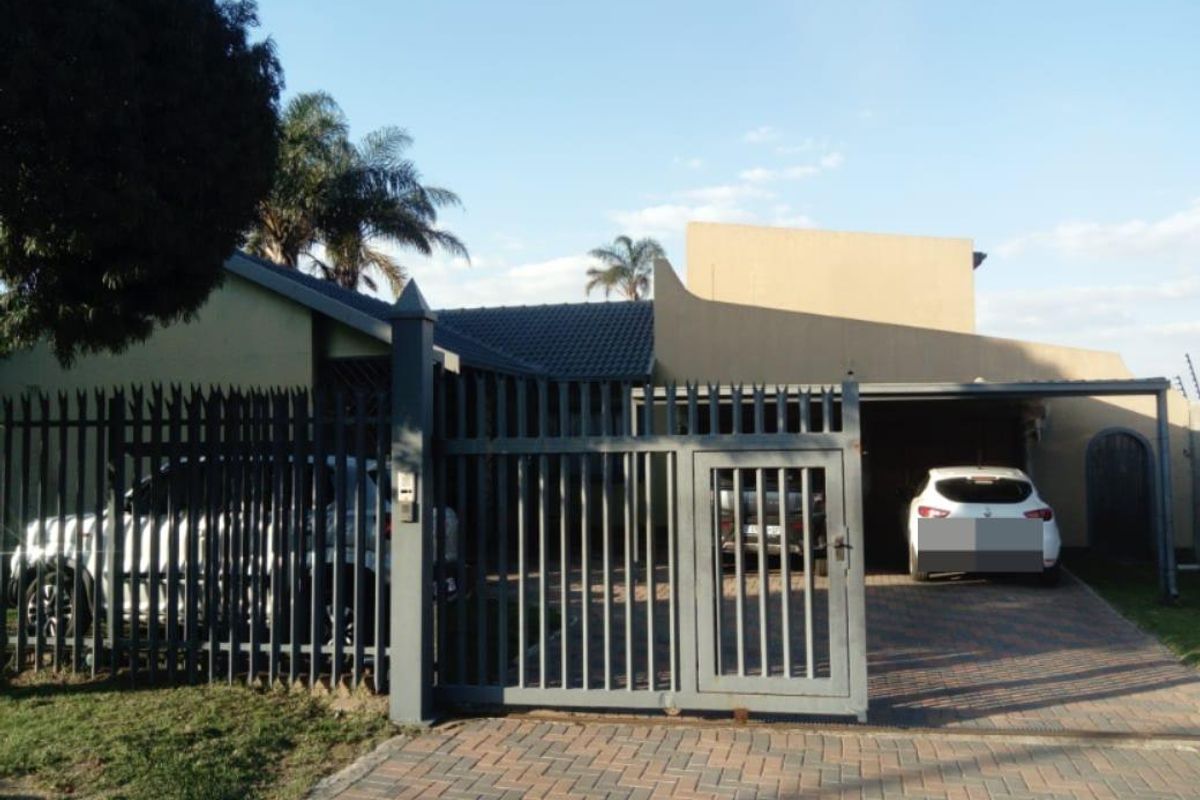 House for Rent in van Riebeeck Park Kempton Park - Photo 2